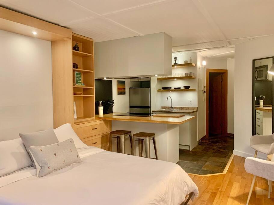 Casa Creekside - Walk To Gondola, Shops, Lakes! 휘슬러 외부 사진